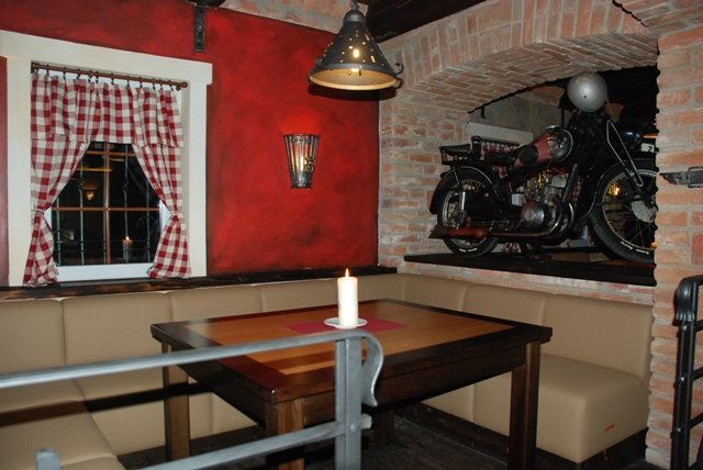 Vinařství U Kapličky - restaurace