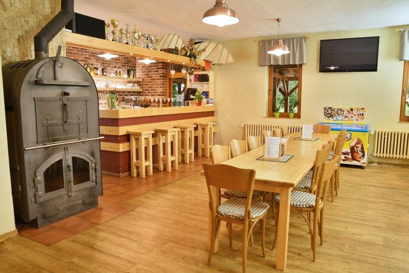Balónový hotel a pivovar - restaurace
