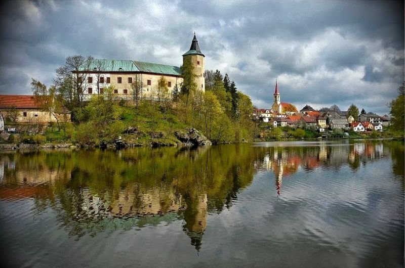 Zámecký areál Žirovnice  - TIC