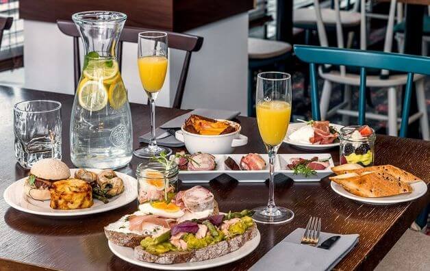 Vienna House Easy by Wyndham Pilsen - restaurace