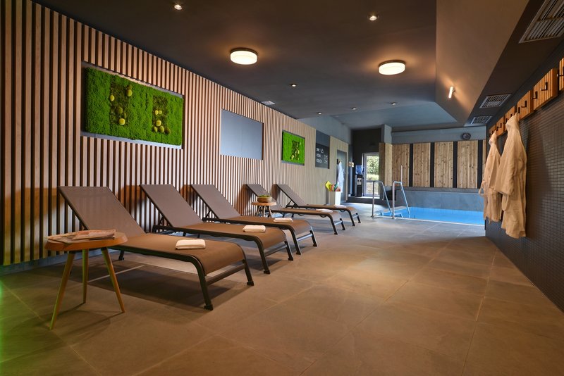 Maxmilian Lifestyle Resort